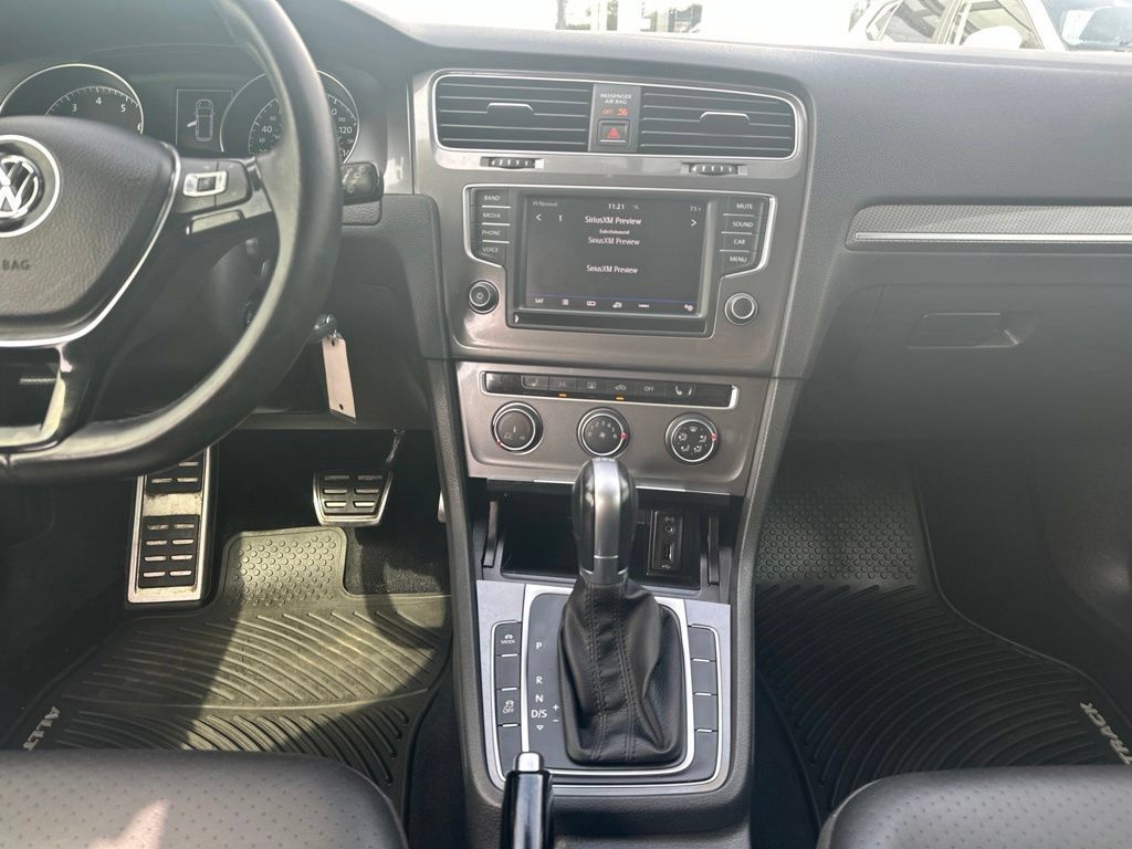 Used 2017 Volkswagen Golf Alltrack S AWD/4WD image 18