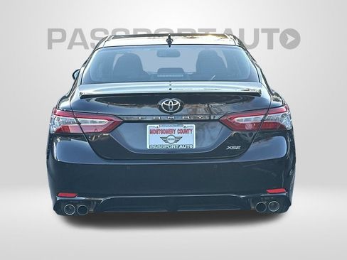 Used 2020 Toyota Camry XSE image 3