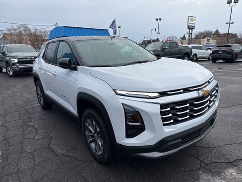 New 2026 Chevrolet Equinox LT image 4