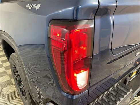 Certified 2022 GMC Sierra 1500 Elevation w/ Driver Alert Package I image 18