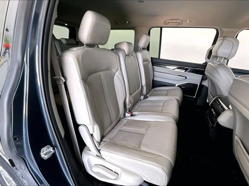 Used 2022 Jeep Wagoneer Series I RWD image 33