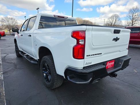 Used 2024 Chevrolet Silverado 1500 LT Trail Boss w/ LT Trail Boss Premium Package image 3