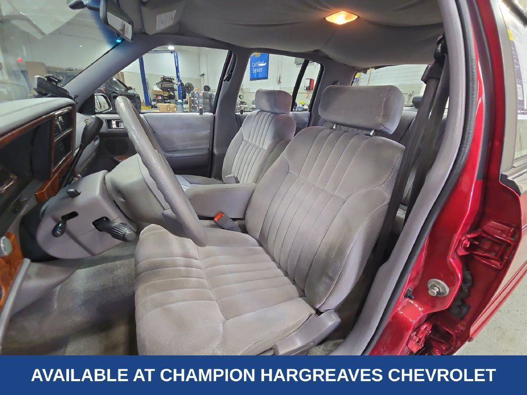 Used 1994 Chrysler LeBaron LE FWD image 26