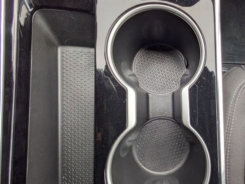 Used 2025 Chevrolet Equinox LT image 18