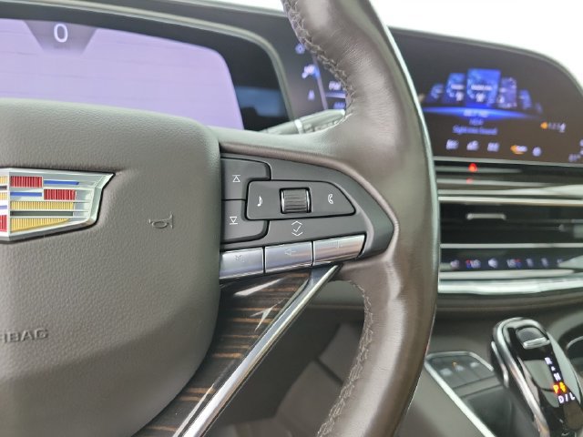 Used 2022 Cadillac Escalade Premium Luxury w/ Performance Package AWD/4WD image 26