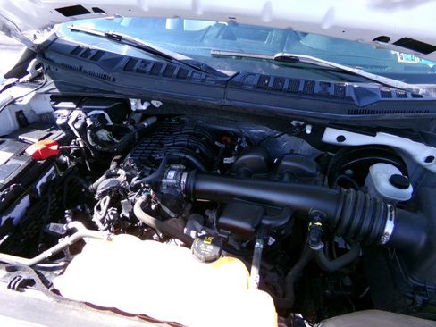 Used 2018 Ford F150 XL w/ Equipment Group 101A Mid RWD image 19