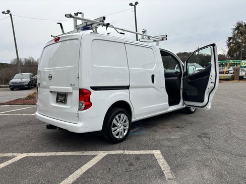 Used 2017 Nissan NV200 SV image 13