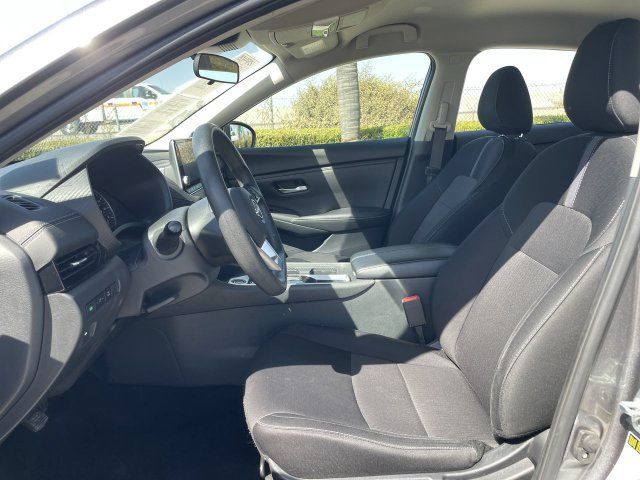 Used 2024 Nissan Sentra SV FWD image 18