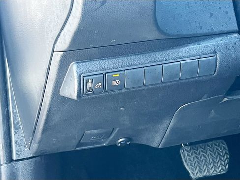 Used 2025 Toyota Corolla SE w/ SE Package FWD image 10