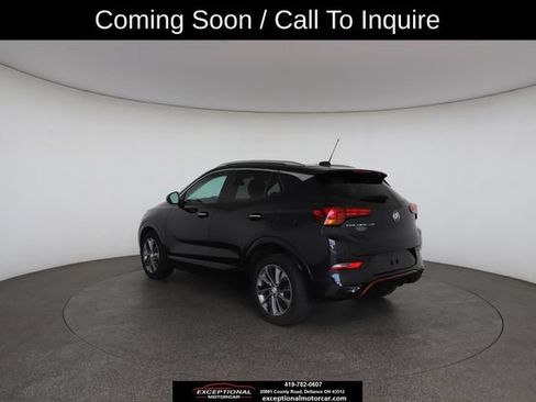 Used 2021 Buick Encore GX Select w/ Sport Touring Package FWD image 12
