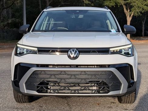 New 2026 Volkswagen Taos S image 8