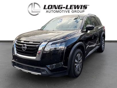 Used 2023 Nissan Pathfinder SL
