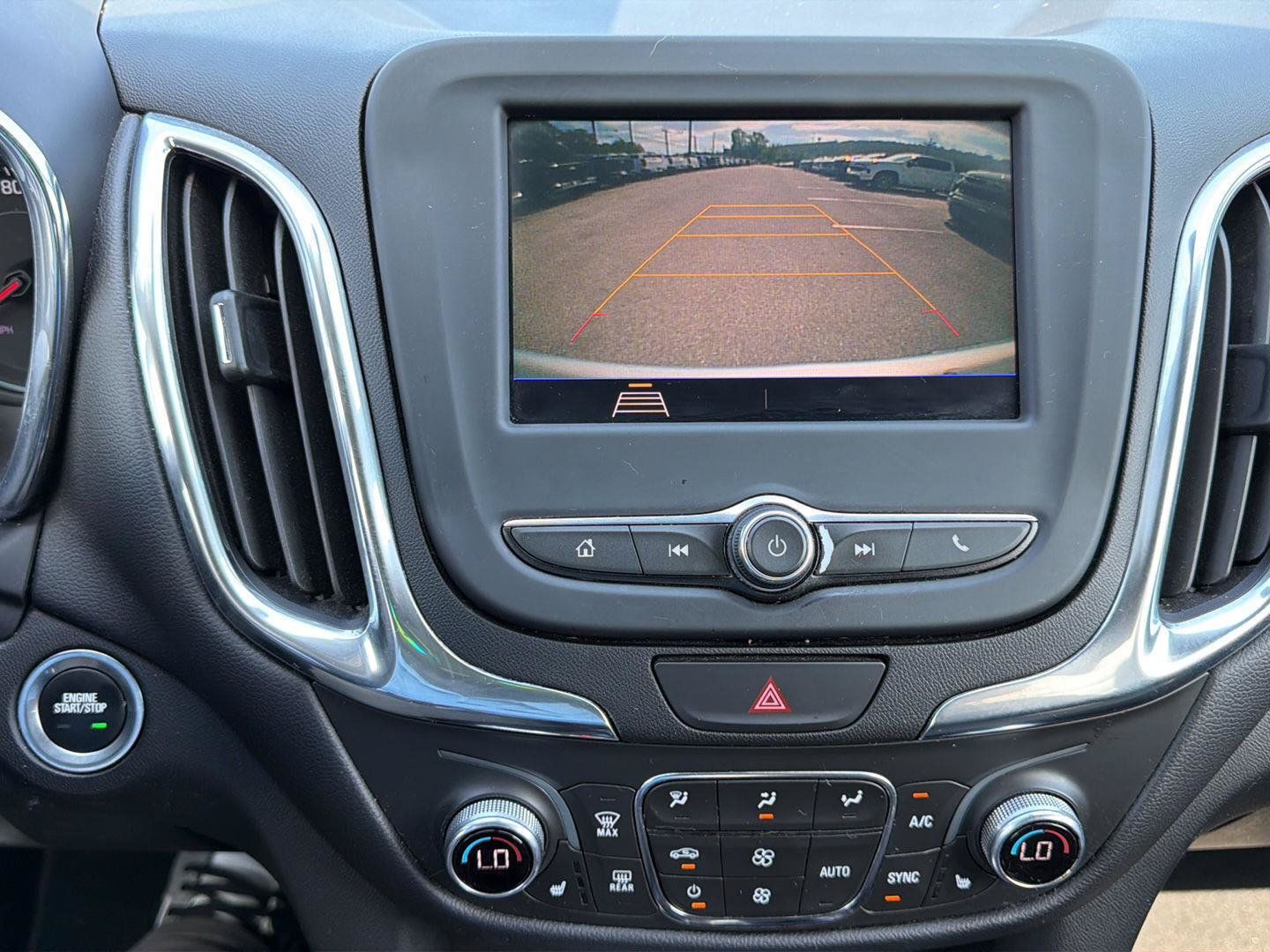 Used 2021 Chevrolet Equinox LT FWD image 14