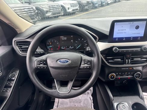 Used 2020 Ford Escape SE FWD image 19