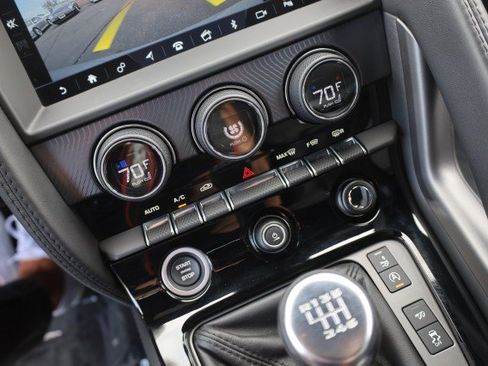 Used 2019 Jaguar F-TYPE R-Dynamic RWD image 30