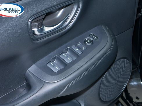 Certified 2024 Honda HR-V LX image 29