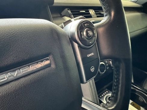 Used 2018 Land Rover Discovery HSE Luxury AWD/4WD image 36