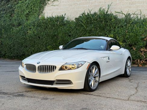 Used 2011 BMW Z4 sDrive35i image 9