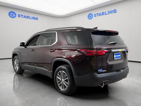Used 2022 Chevrolet Traverse LT FWD image 5