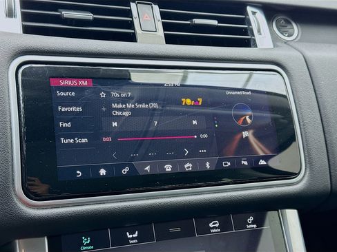 Used 2021 Land Rover Range Rover Sport SE image 11