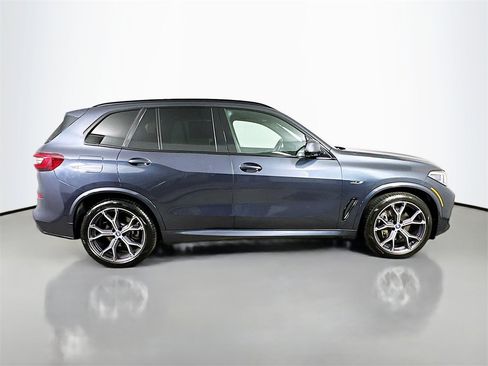 Used 2022 BMW X5 xDrive45e w/ M Sport Package image 7