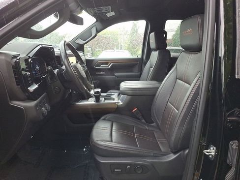 Used 2023 Chevrolet Silverado 1500 High Country AWD/4WD image 14