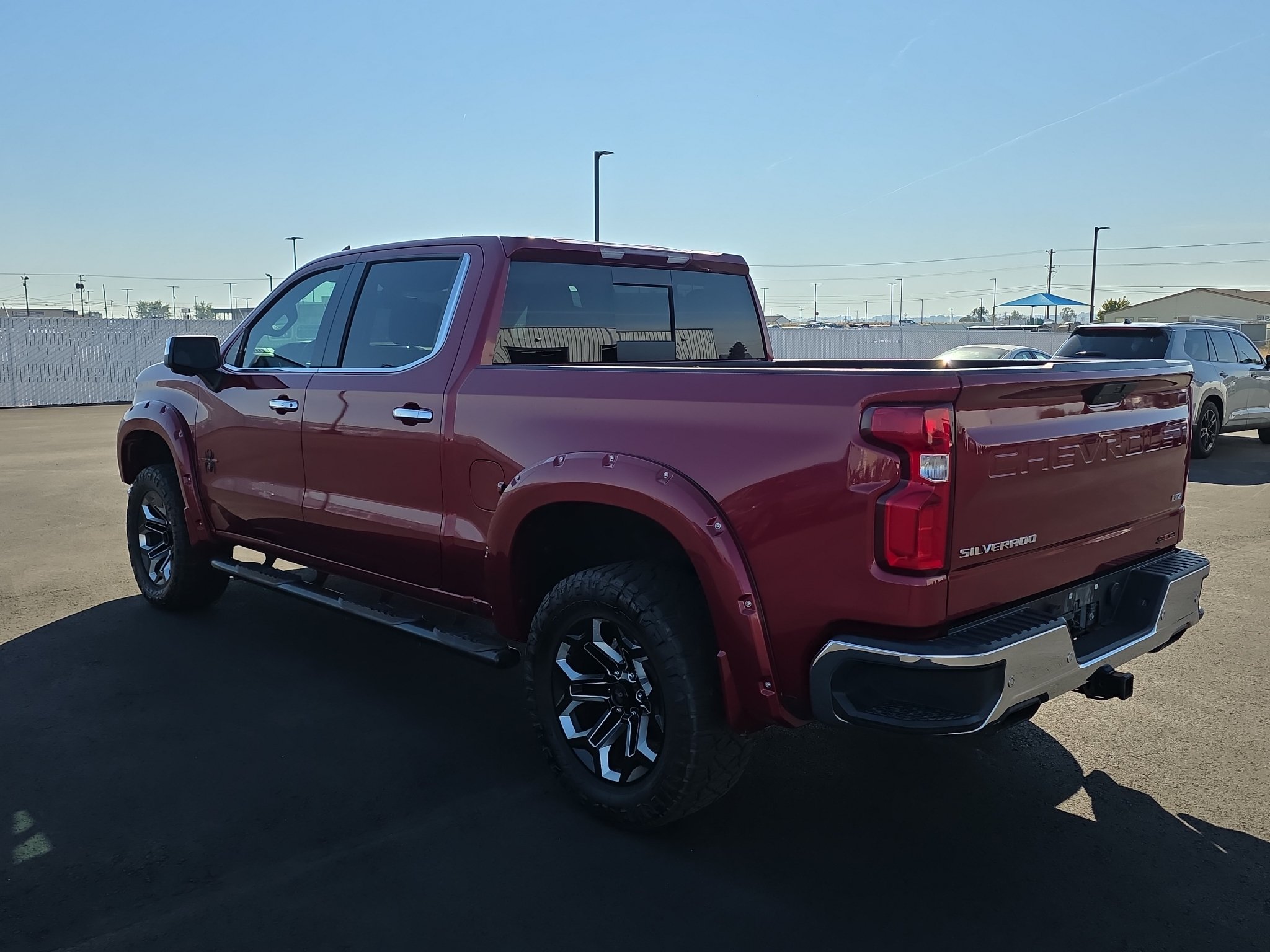 Used 2020 Chevrolet Silverado 1500 LTZ w/ LTZ Premium Package AWD/4WD image 6