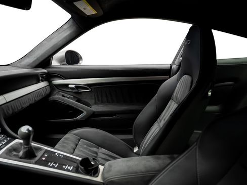 Used 2018 Porsche 911 GT3 RWD image 53