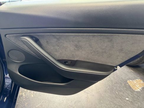 Used 2023 Tesla Model 3 Standard Range RWD image 9