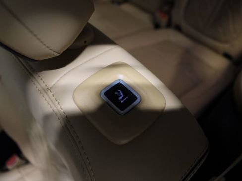 Used 2022 Jeep Grand Wagoneer Series III image 45