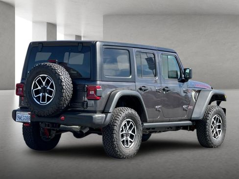 Used 2026 Jeep Wrangler Unlimited Rubicon w/ Steel Bumper Group image 4