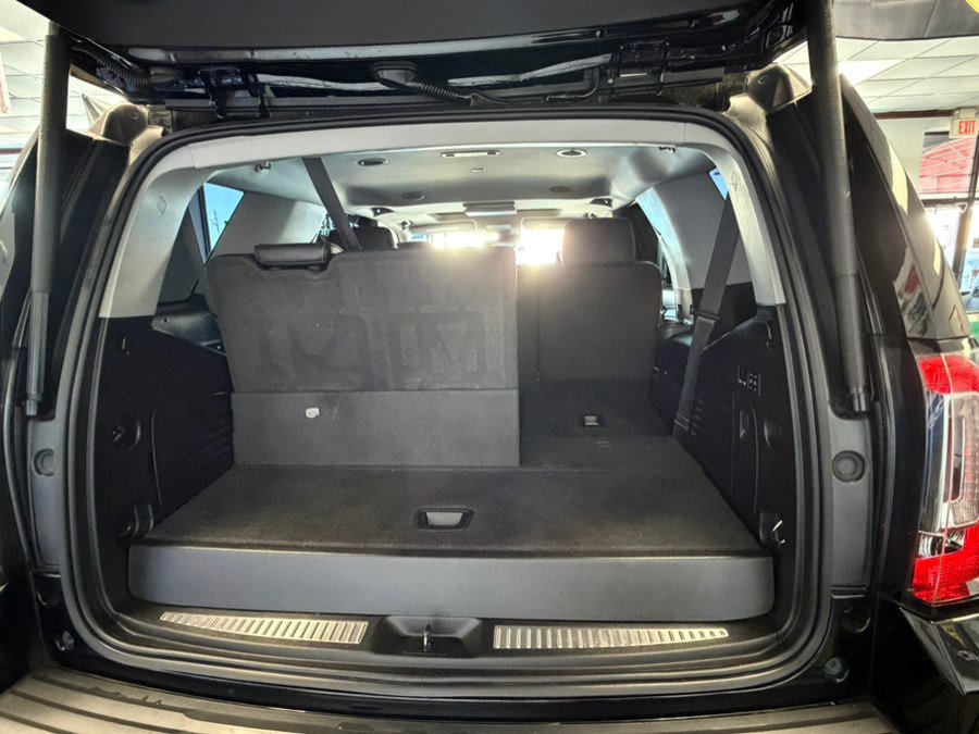 Used 2019 GMC Yukon SLT w/ Graphite Performance Edition AWD/4WD image 32