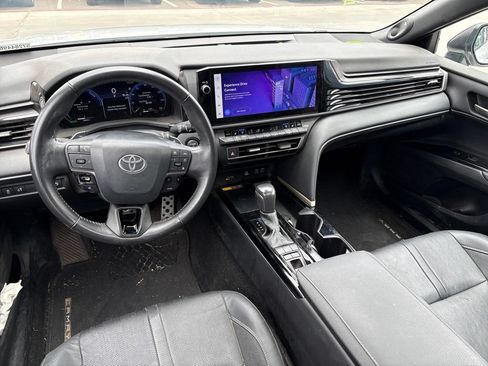 Used 2025 Toyota Camry XSE w/ Premium Package FWD image 3