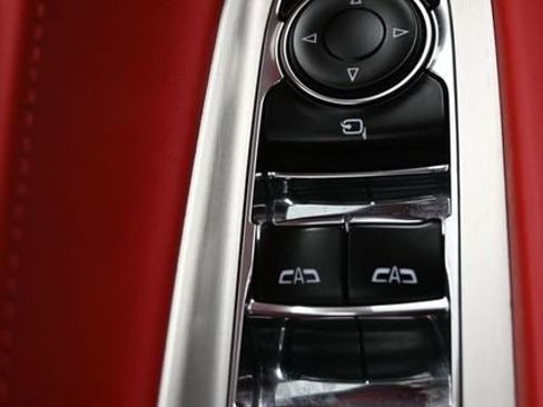 Used 2024 Chevrolet Corvette Stingray Premium Conv w/ 3LT RWD image 22