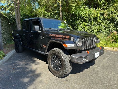 Used 2021 Jeep Gladiator Mojave w/ Dual Top Group image 3