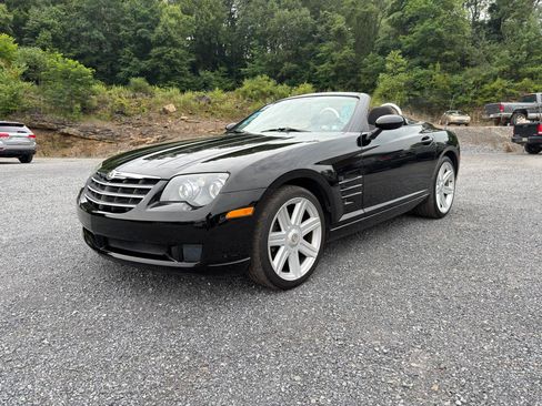 Used 2006 Chrysler Crossfire Convertible RWD image 4