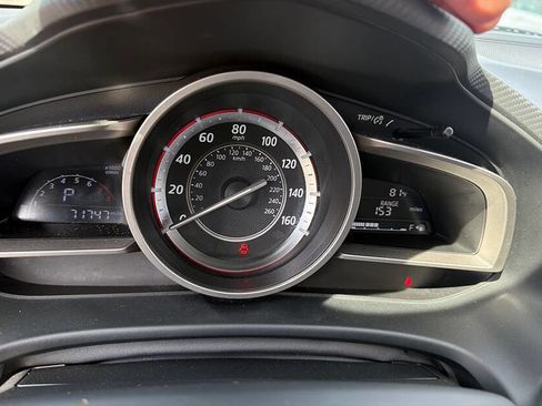 Used 2014 MAZDA MAZDA3 i Grand Touring FWD image 11