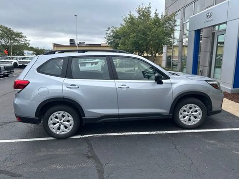 Used 2020 Subaru Forester w/ Popular Package #1 AWD/4WD image 6