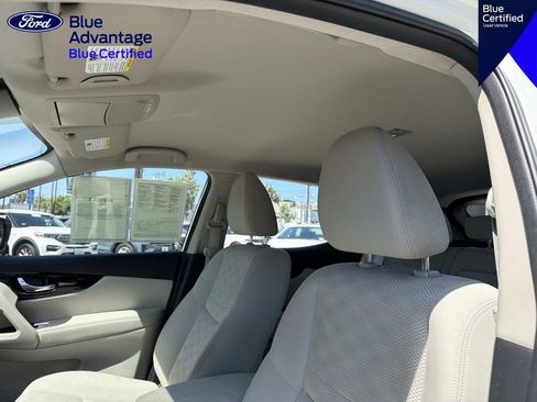 Used 2020 Nissan Rogue Sport SV w/ All-Weather Package AWD/4WD image 16