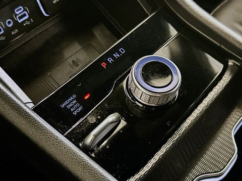 Used 2024 Jeep Grand Cherokee L Limited w/ Luxury Tech Group II image 25