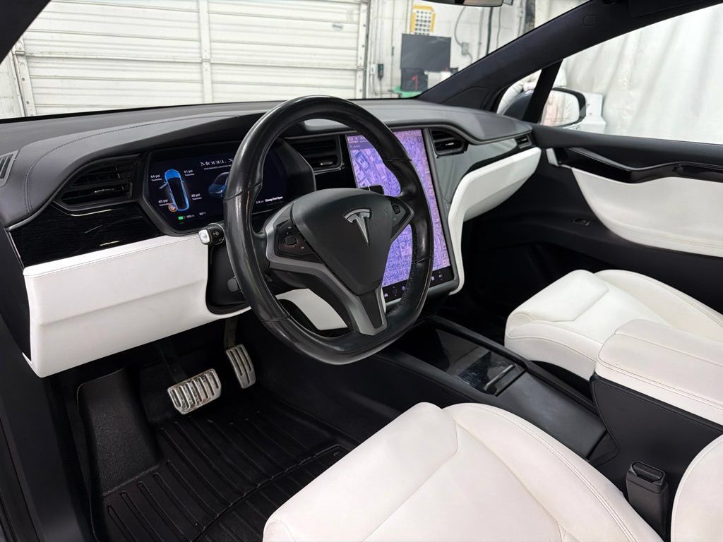 Used 2019 Tesla Model X Performance AWD/4WD image 12