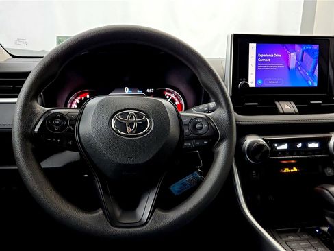 Used 2024 Toyota RAV4 LE image 27