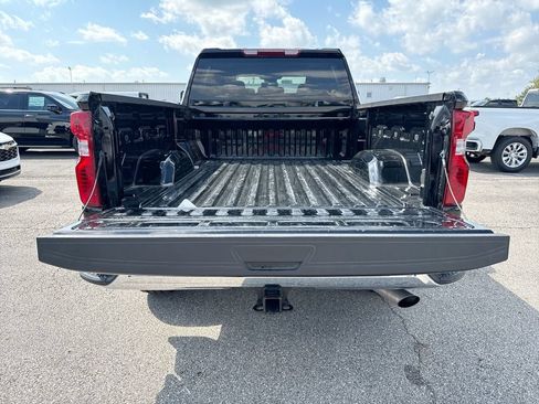 Used 2025 Chevrolet Silverado 2500 LT w/ Convenience Package AWD/4WD image 24