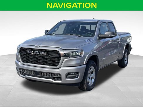 Used 2025 RAM 1500 Big Horn AWD/4WD image 4