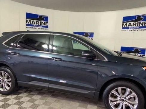 Used 2024 Ford Edge Titanium AWD/4WD image 3