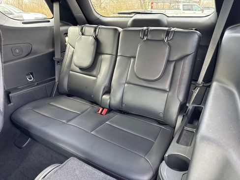 Used 2025 Ford Explorer ST image 17