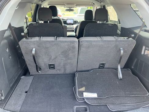 Certified 2022 Ford Explorer XLT w/ Class IV Trailer Tow Package image 15