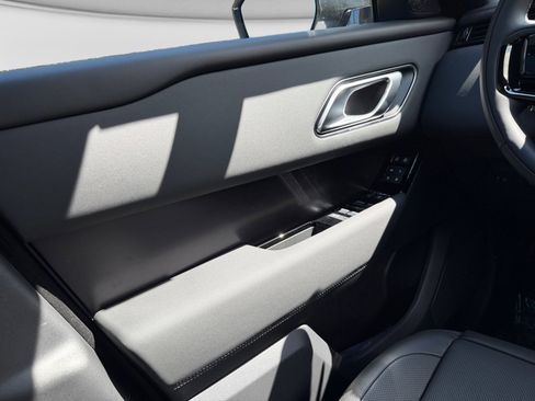 New 2026 Land Rover Range Rover Velar Dynamic SE AWD/4WD image 12