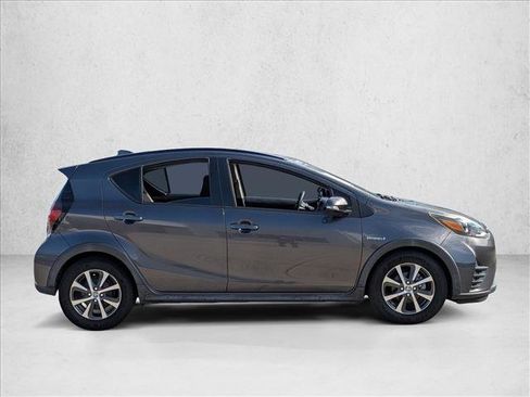 Used 2018 Toyota Prius C Two image 4