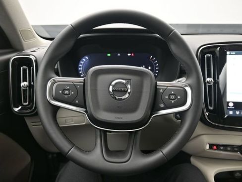 New 2026 Volvo XC40 B5 Ultra w/ Protection Package Premier image 23